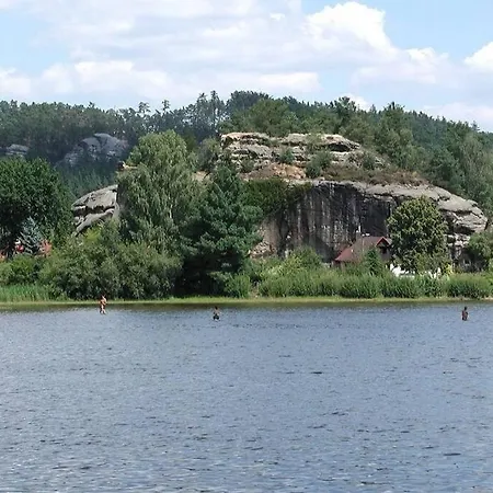 U Ceskeho Raje Apartament Kněžmost