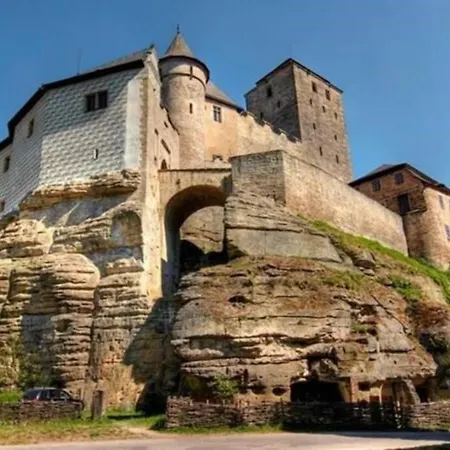 U Ceskeho Raje Apartament Kněžmost