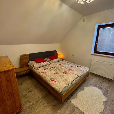 U Ceskeho Raje Kněžmost