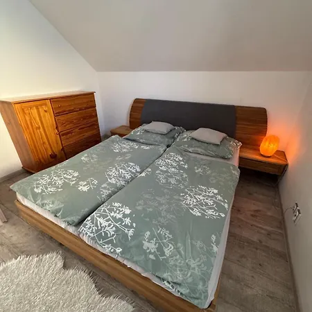 U Ceskeho Raje Appartement Kněžmost